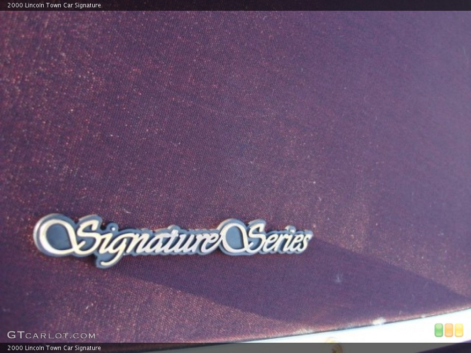 2000 Lincoln Town Car Custom Badge and Logo Photo #60407867