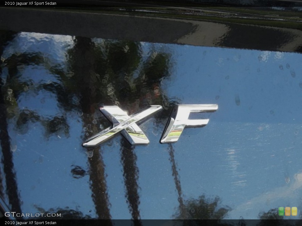 2010 Jaguar XF Badges and Logos