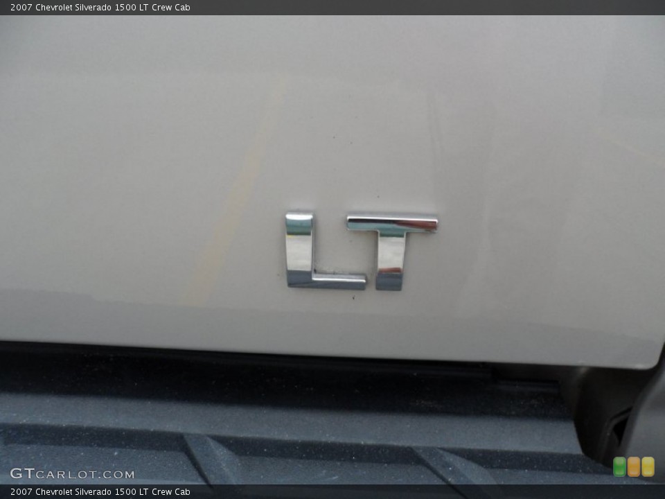 2007 Chevrolet Silverado 1500 Custom Badge and Logo Photo #60964362