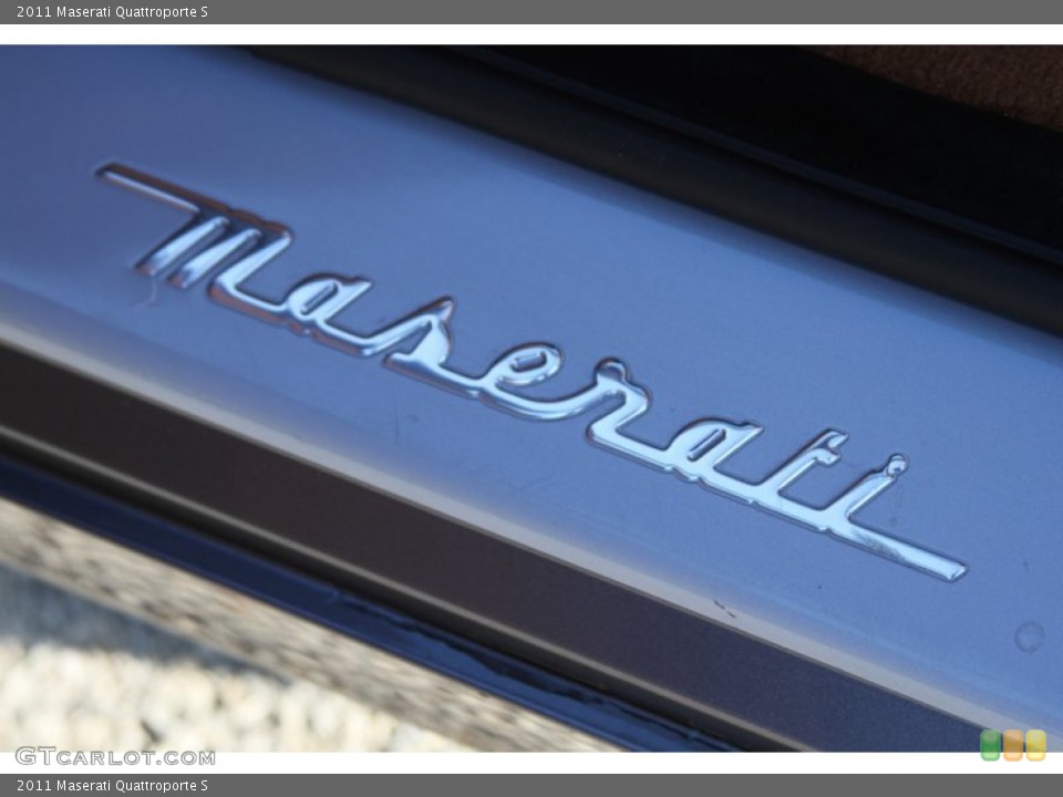2011 Maserati Quattroporte Custom Badge and Logo Photo #61861677