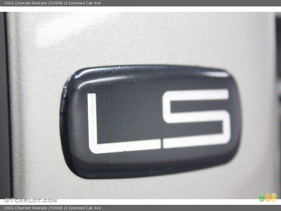 2001 Chevrolet Silverado 2500HD Custom Badge and Logo Photo #62100315