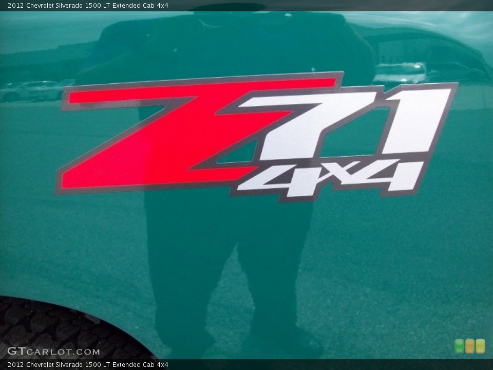 2012 Chevrolet Silverado 1500 Custom Badge and Logo Photo #62694554