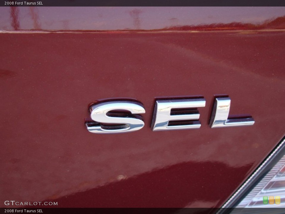 2008 Ford Taurus Badges and Logos