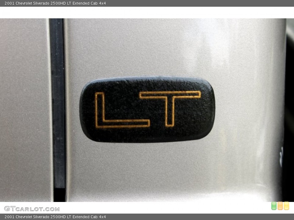 2001 Chevrolet Silverado 2500HD Custom Badge and Logo Photo #64544616