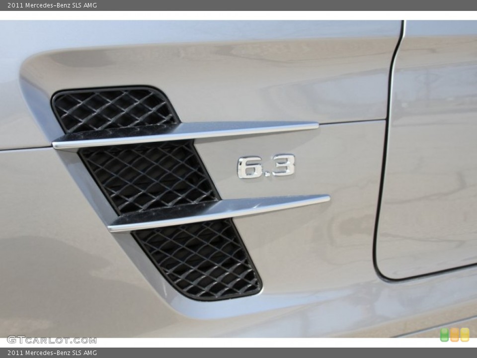 2011 Mercedes-Benz SLS Badges and Logos