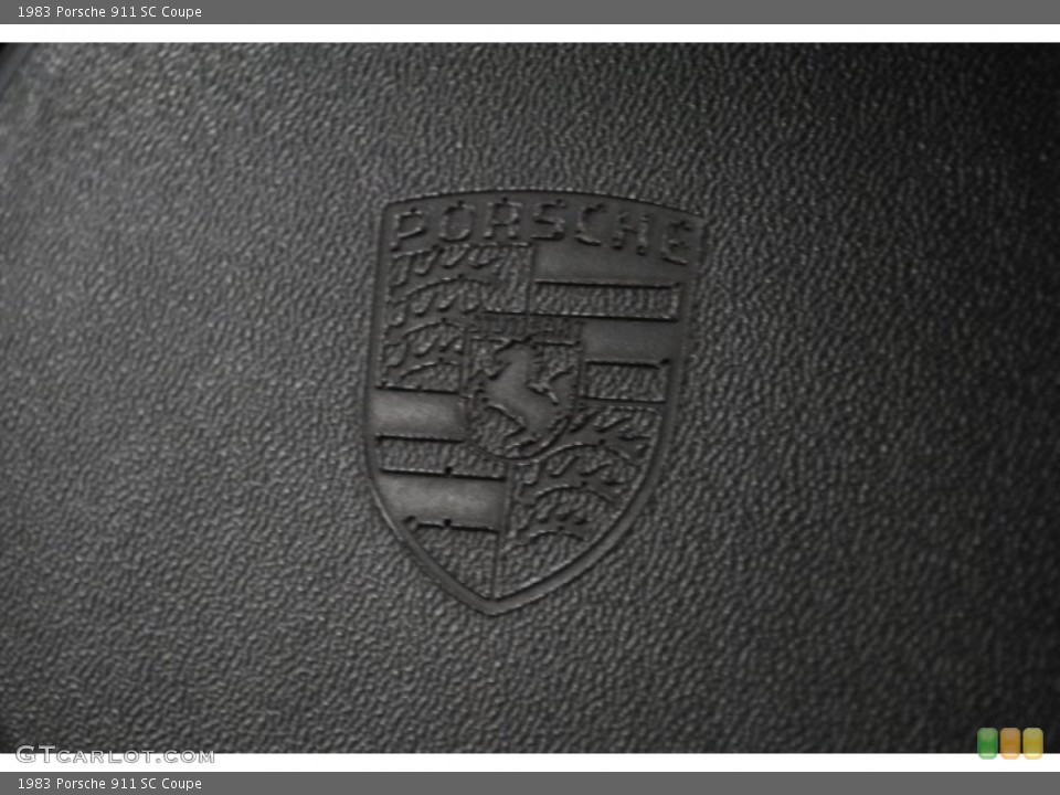 1983 Porsche 911 Badges and Logos