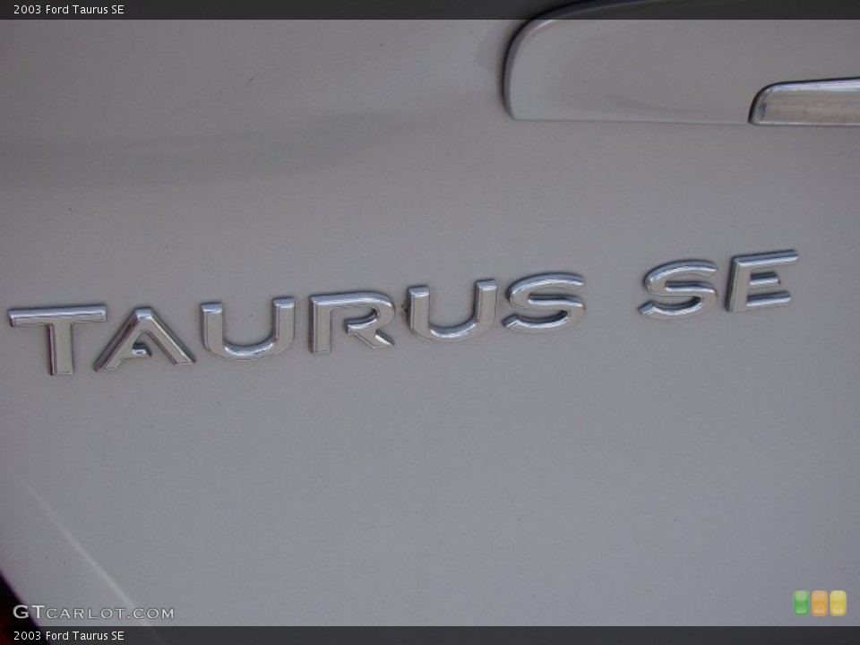 2003 Ford Taurus Badges and Logos