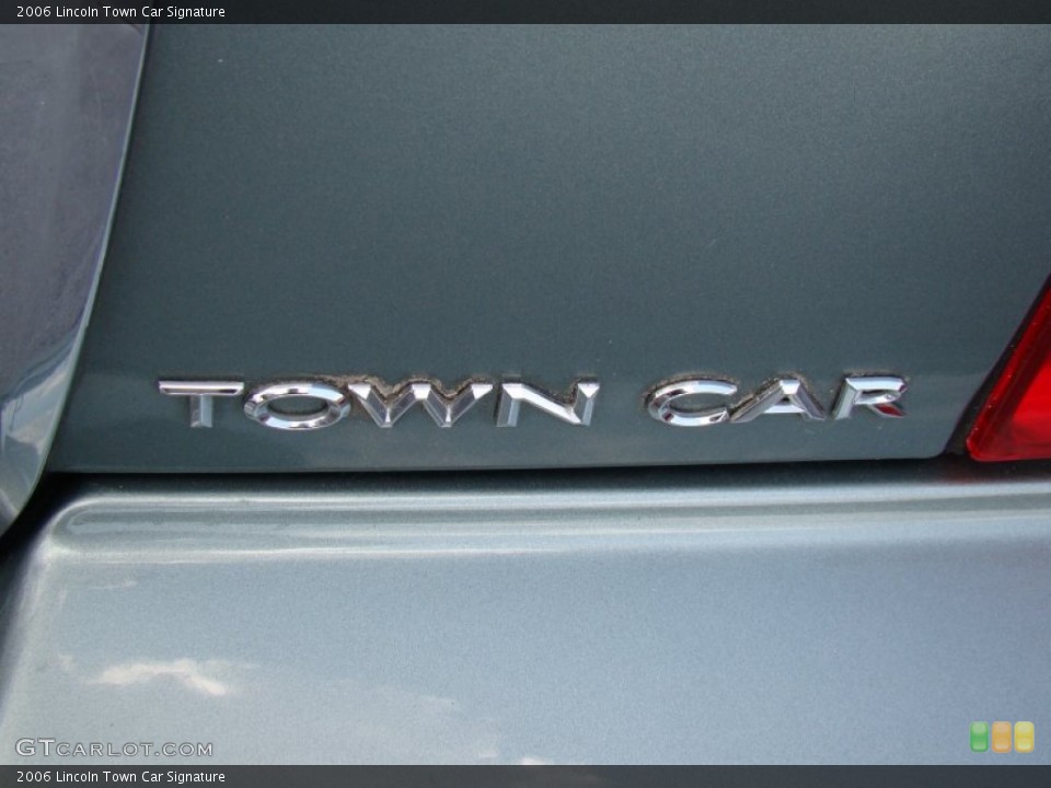 2006 Lincoln Town Car Custom Badge and Logo Photo #65706131