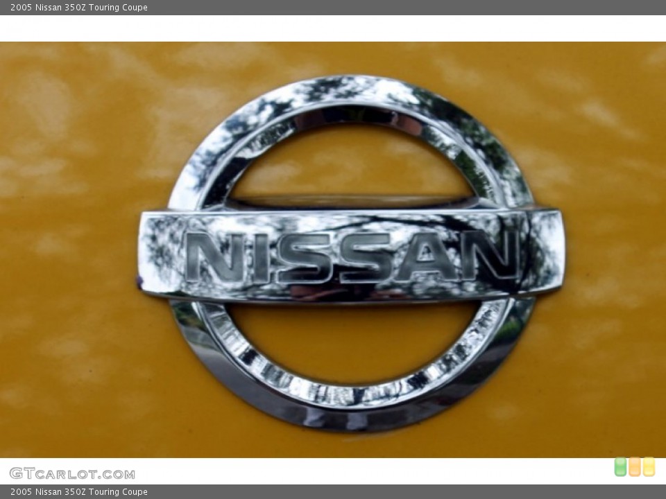 2005 Nissan 350Z Custom Badge and Logo Photo #65770563