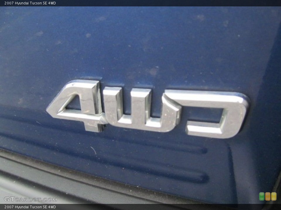 2007 Hyundai Tucson Badges and Logos