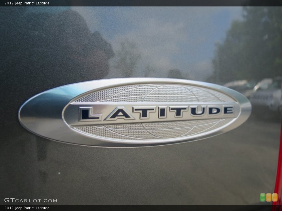 2012 Jeep Patriot Badges and Logos