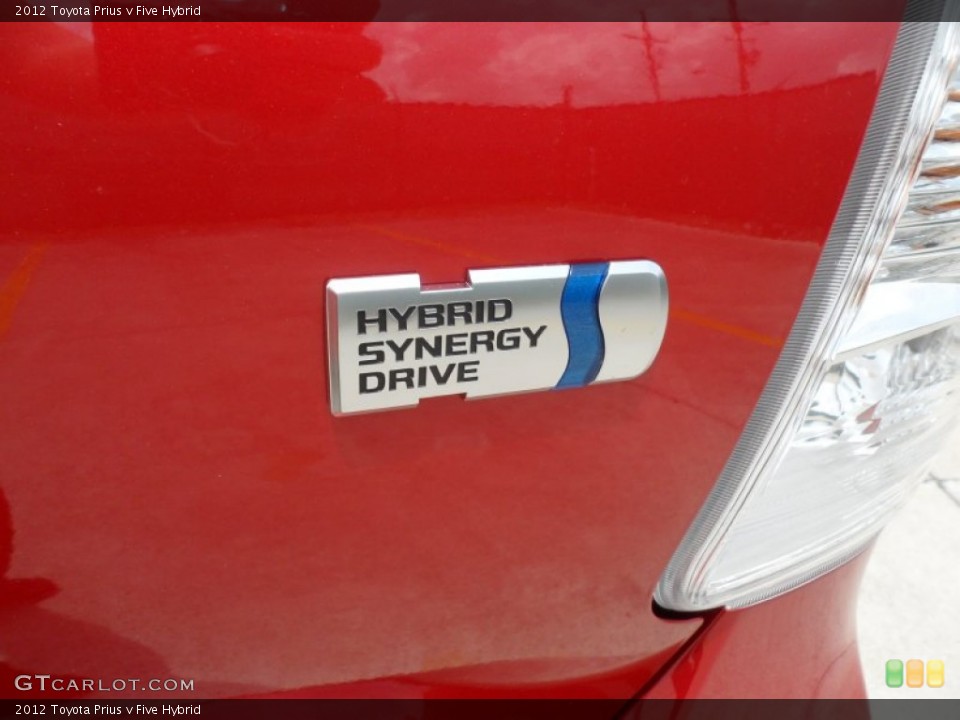 2012 Toyota Prius v Badges and Logos