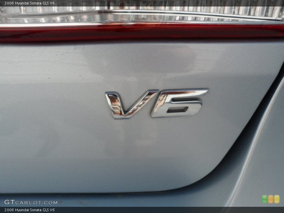 2006 Hyundai Sonata Badges and Logos