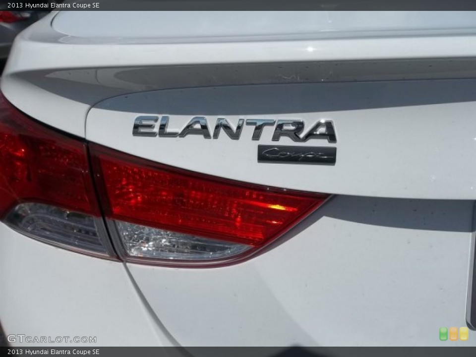 2013 Hyundai Elantra Badges and Logos
