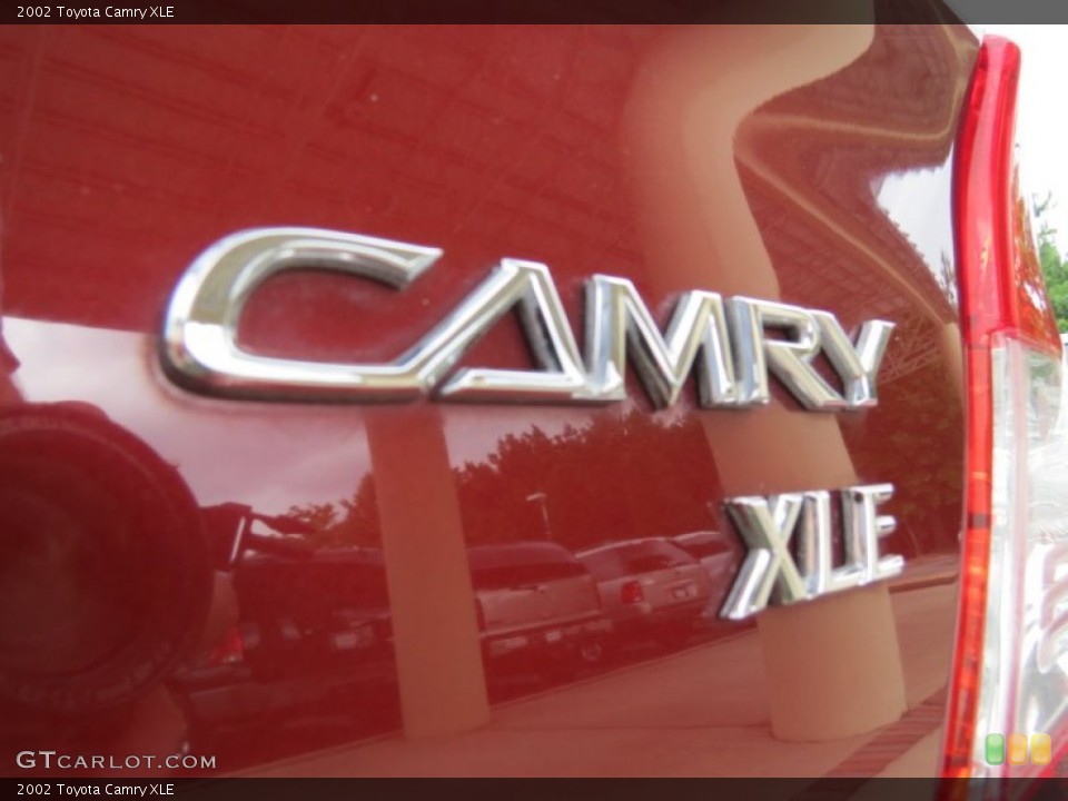 2002 Toyota Camry Badges and Logos