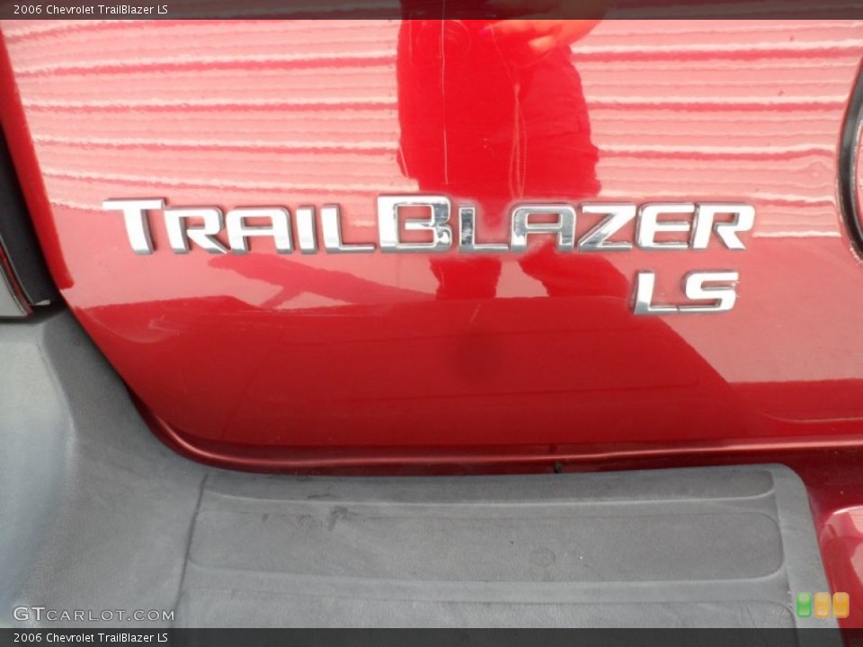 2006 Chevrolet TrailBlazer Badges and Logos