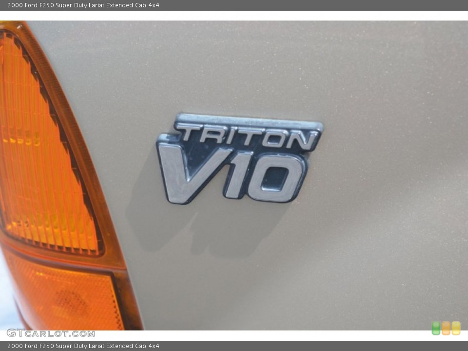 2000 Ford F250 Super Duty Custom Badge and Logo Photo #68953179