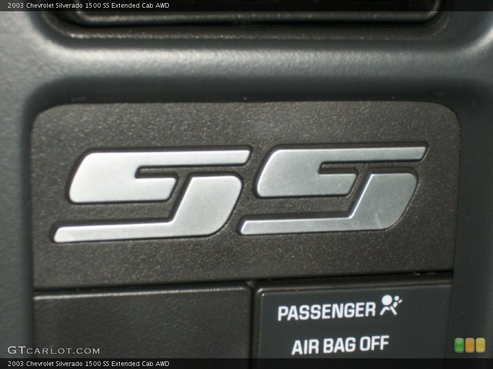 2003 Chevrolet Silverado 1500 Custom Badge and Logo Photo #69328887
