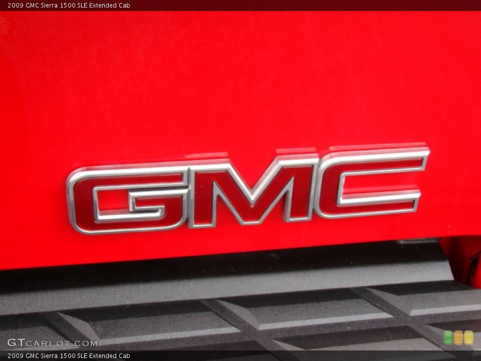 2009 GMC Sierra 1500 Custom Badge and Logo Photo #69362380