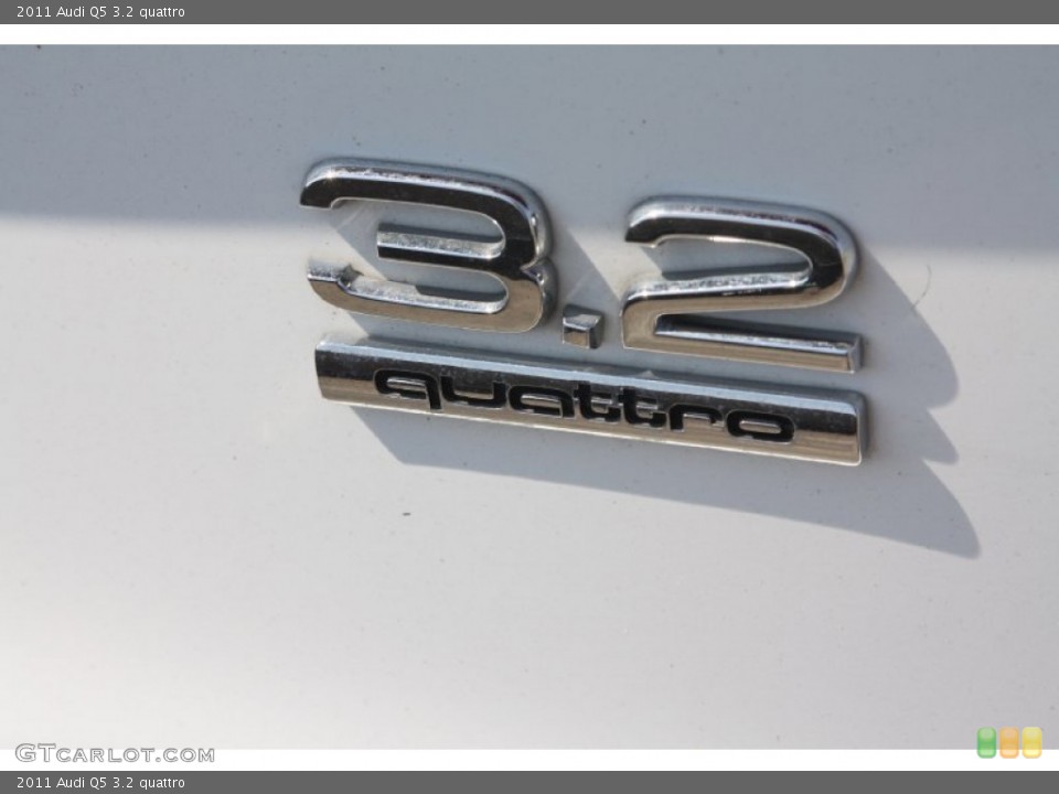 2011 Audi Q5 Custom Badge and Logo Photo #70021514