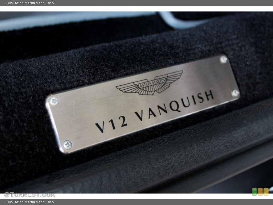2005 Aston Martin Vanquish Custom Badge and Logo Photo #71160333
