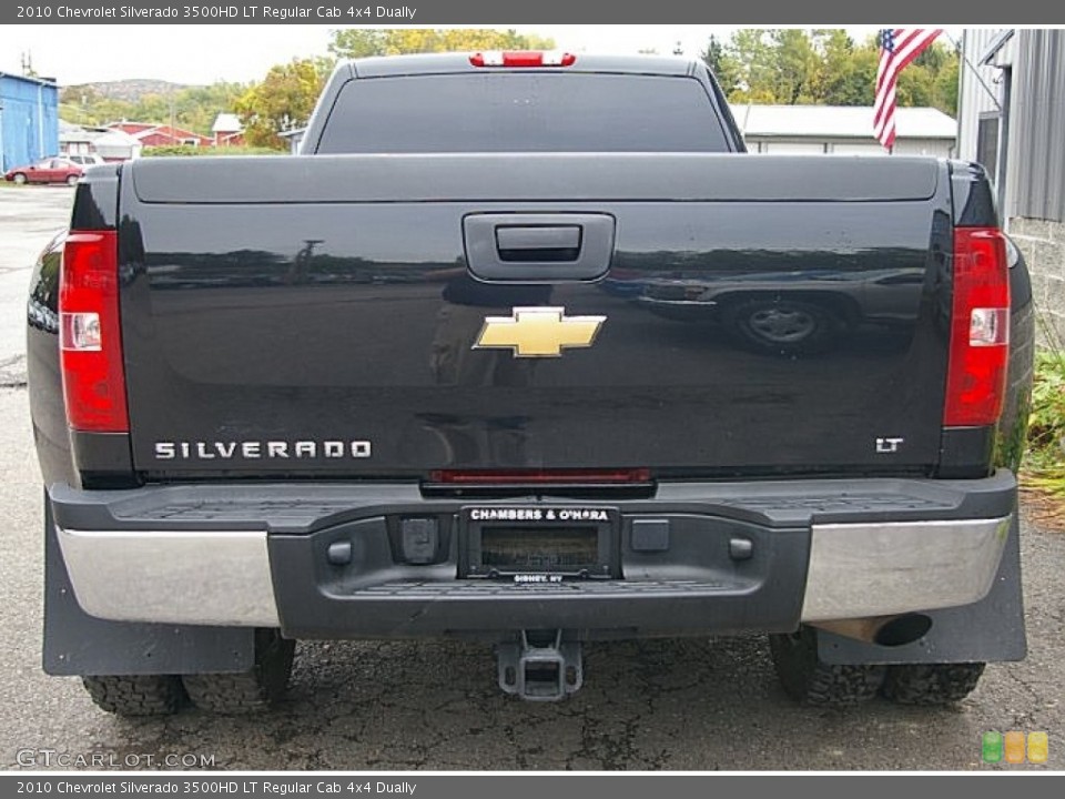 2010 Chevrolet Silverado 3500HD Badges and Logos