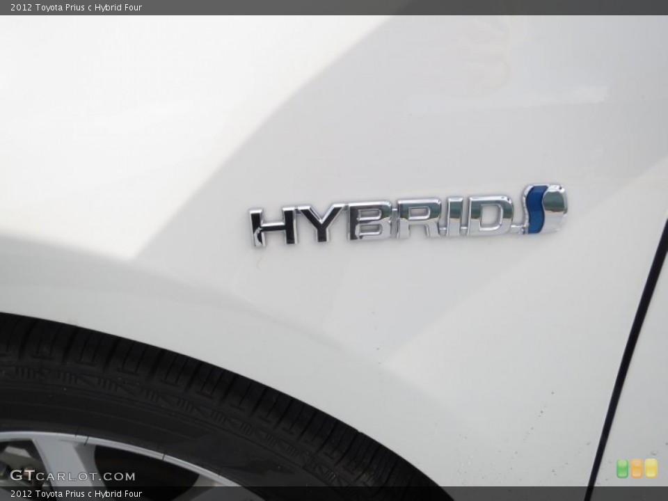 2012 Toyota Prius c Badges and Logos