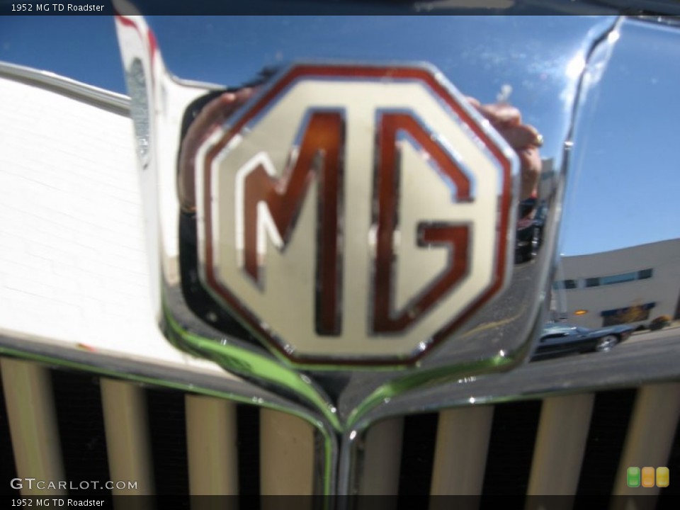 1952 MG TD Badges and Logos