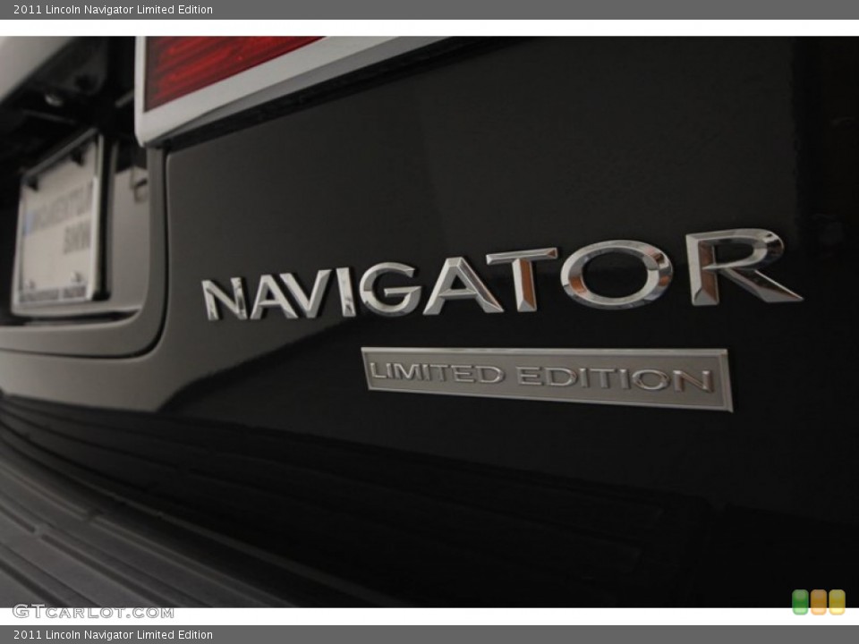 2011 Lincoln Navigator Custom Badge and Logo Photo #72988911