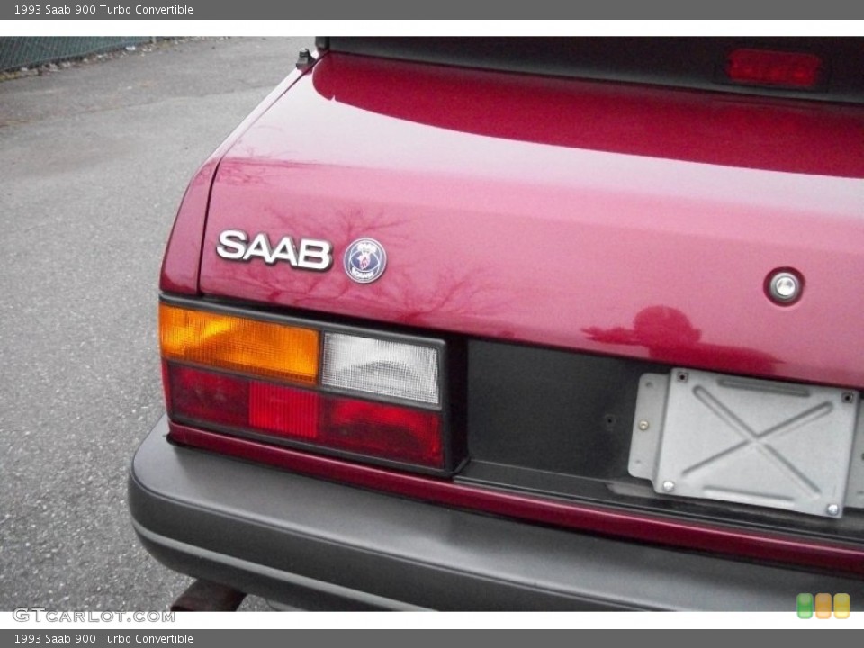 1993 Saab 900 Badges and Logos