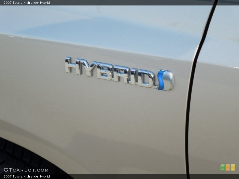 2007 Toyota Highlander Badges and Logos