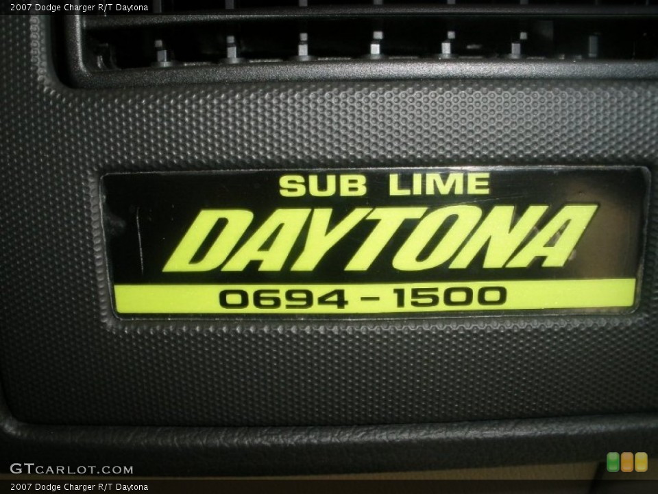 2007 Dodge Charger Custom Badge and Logo Photo #76530800