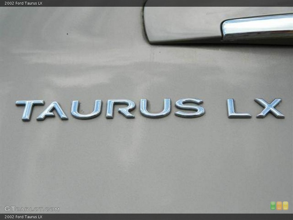 2002 Ford Taurus Badges and Logos