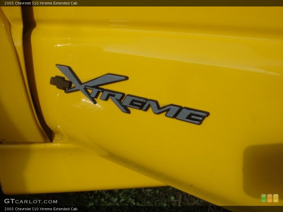 2003 Chevrolet S10 Custom Badge and Logo Photo #77019474