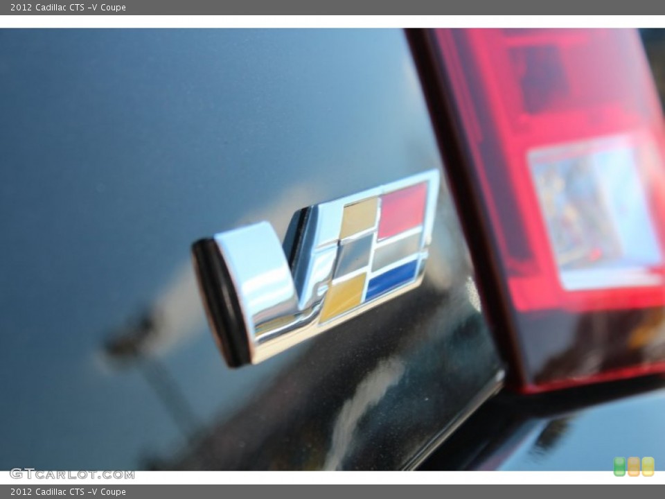 2012 Cadillac CTS Badges and Logos