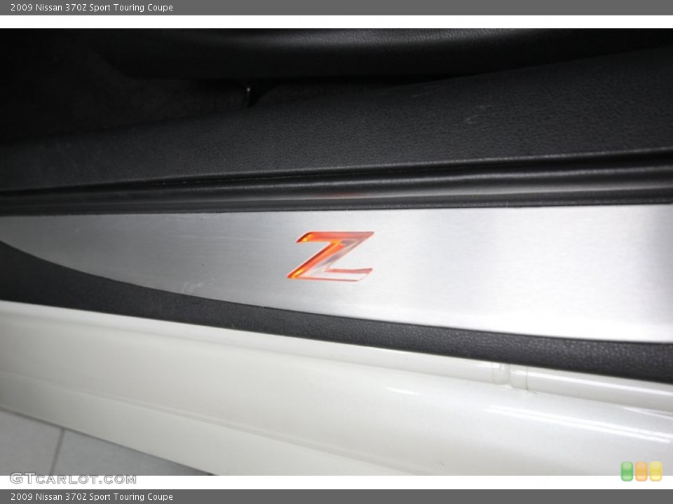 2009 Nissan 370Z Custom Badge and Logo Photo #80460848