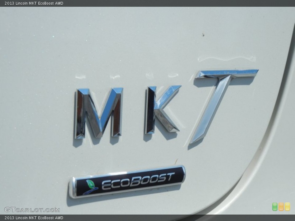 2013 Lincoln MKT Badges and Logos