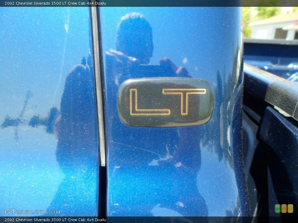 2002 Chevrolet Silverado 3500 Badges and Logos