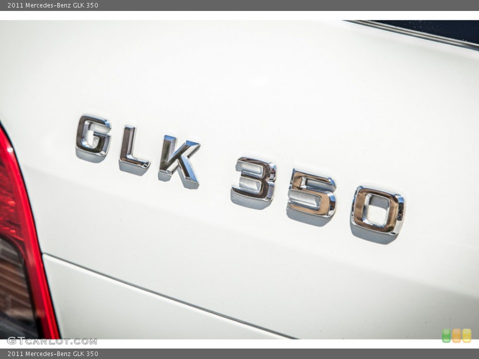2011 Mercedes-Benz GLK Badges and Logos