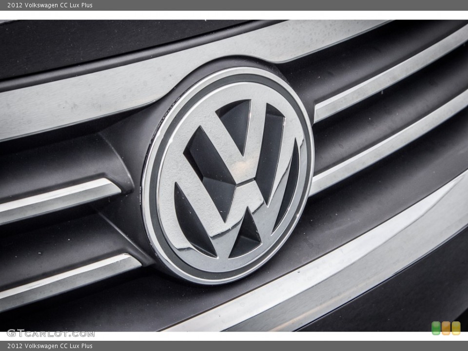 2012 Volkswagen CC Badges and Logos