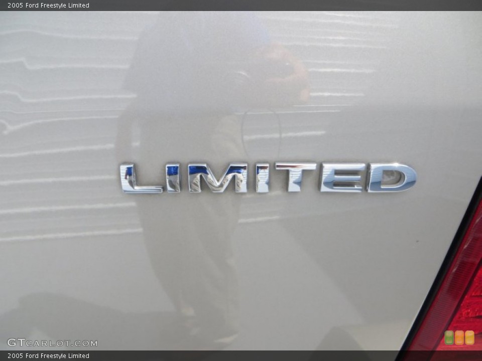 2005 Ford Freestyle Badges and Logos