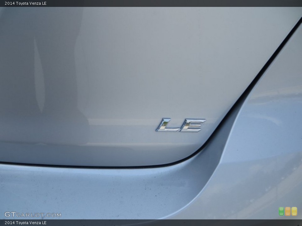 2014 Toyota Venza Badges and Logos
