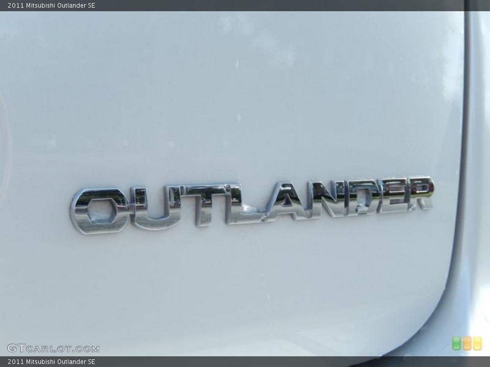 2011 Mitsubishi Outlander Custom Badge and Logo Photo #86565762