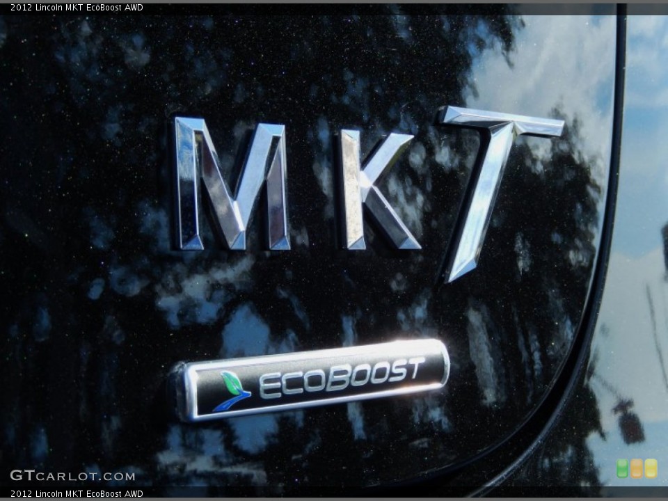 2012 Lincoln MKT Badges and Logos