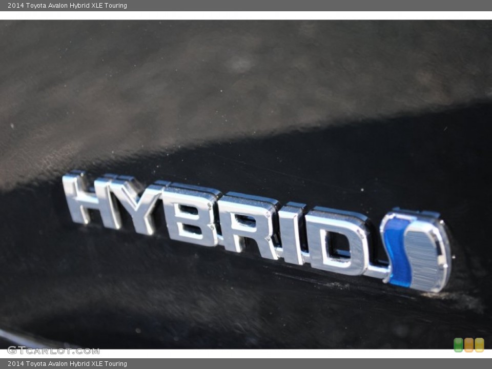 2014 Toyota Avalon Badges and Logos