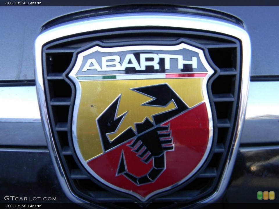 2012 Fiat 500 Badges and Logos