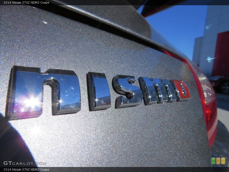 2014 Nissan 370Z Badges and Logos