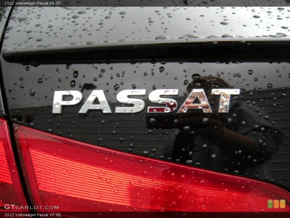 2012 Volkswagen Passat Badges and Logos