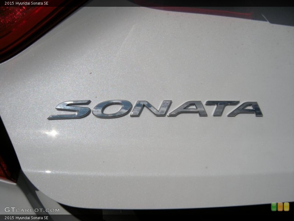 2015 Hyundai Sonata Badges and Logos