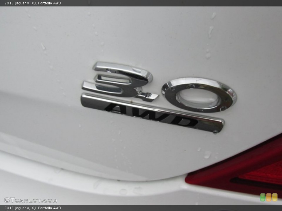 2013 Jaguar XJ Badges and Logos